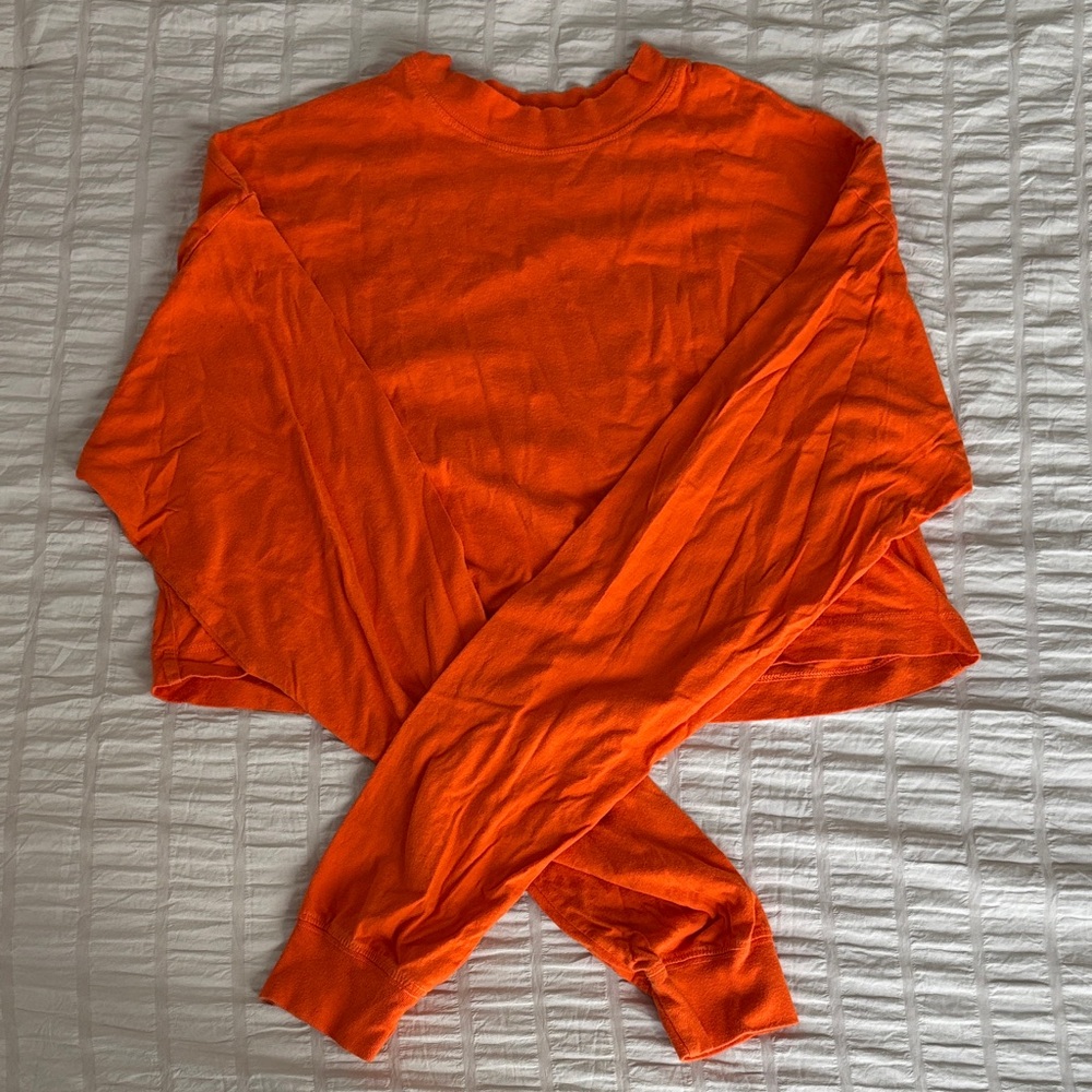 ALO Yoga Orange Long Sleeve Crop